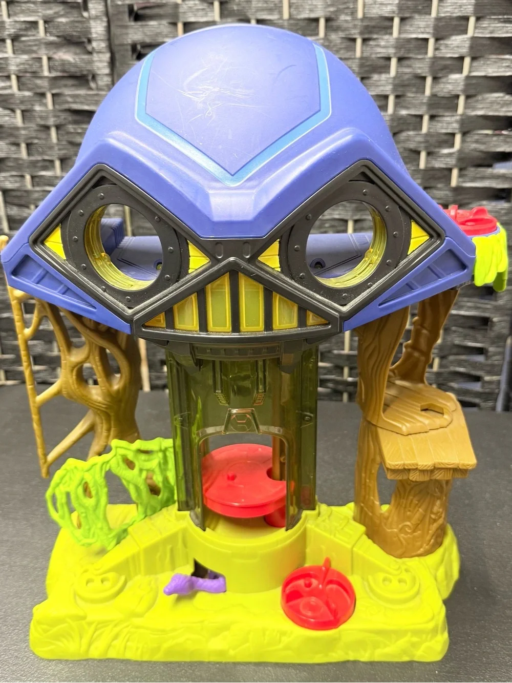 Imaginext DC Comics Hall Of Doom Super Hero Playset